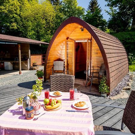 Ty Grug Pods Hotel Bryngwyn Ngoại thất bức ảnh